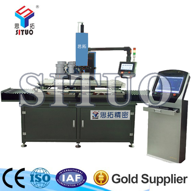 雙交換臺伺服鉚接中心